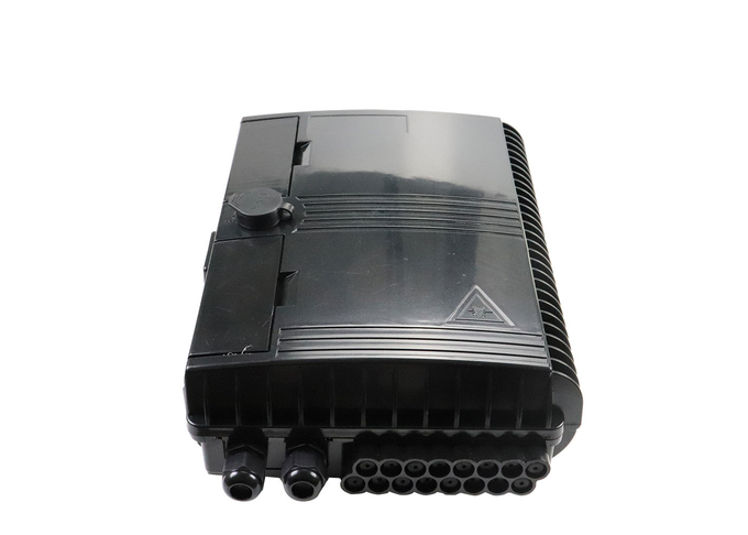 Kotak Distribusi Kabel Serat Optik hitam dilengkapi adaptor SC dan kuncir 2